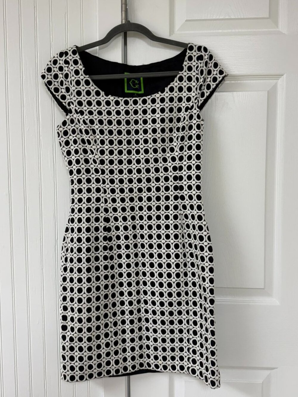 C Wonder Black & White Circle Pattern Cocktail Dress - Size 4